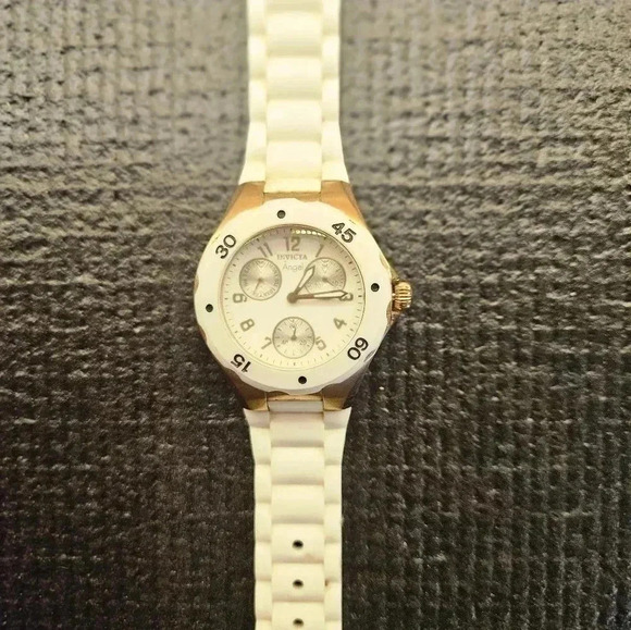 Invicta Angel Watch Amazing Used Condition- New Battery - Picture 2 of 7
